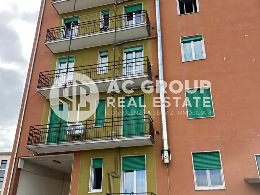 Immagine 12 di Appartamento in vendita  in Viale Roma a Turate