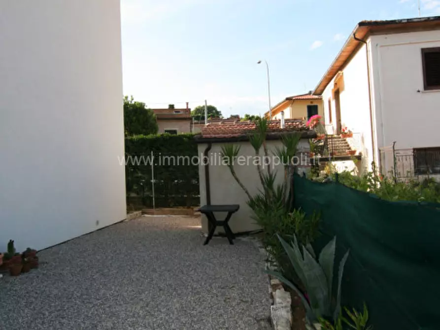 Immagine 22 di Casa indipendente in vendita  in Via Trieste a Sinalunga