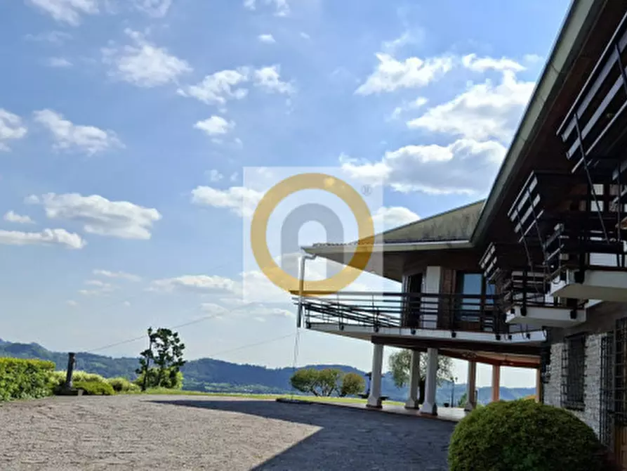 Immagine 11 di Villa in vendita  a Bassano Del Grappa