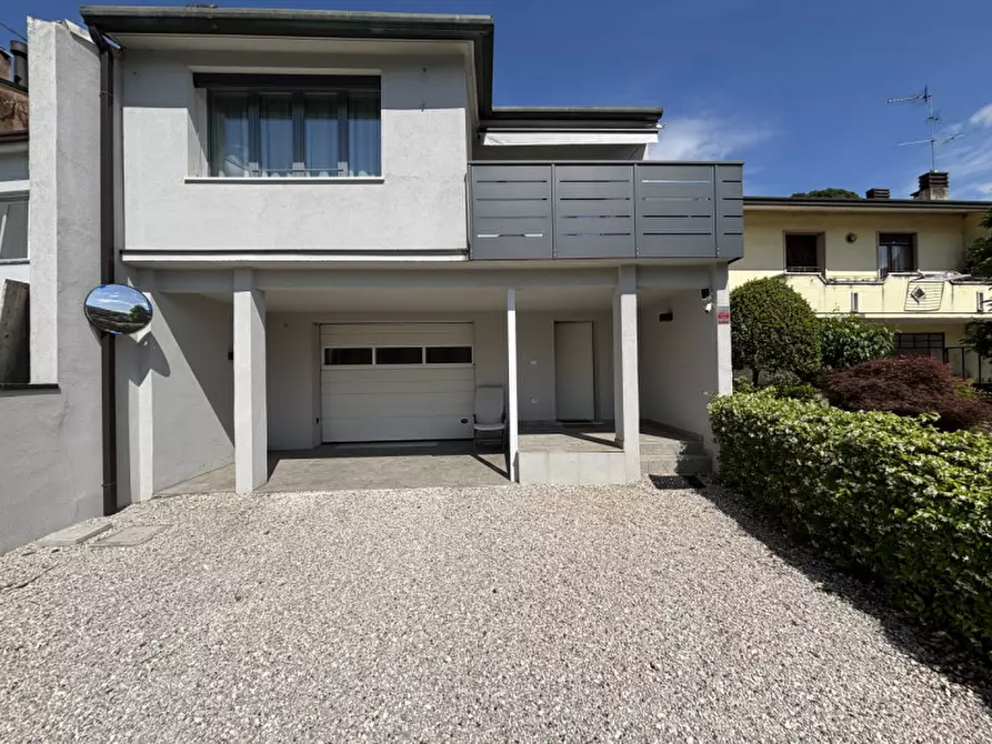 Immagine 3 di Villetta a schiera in vendita  in Via Roma a Altavilla Vicentina