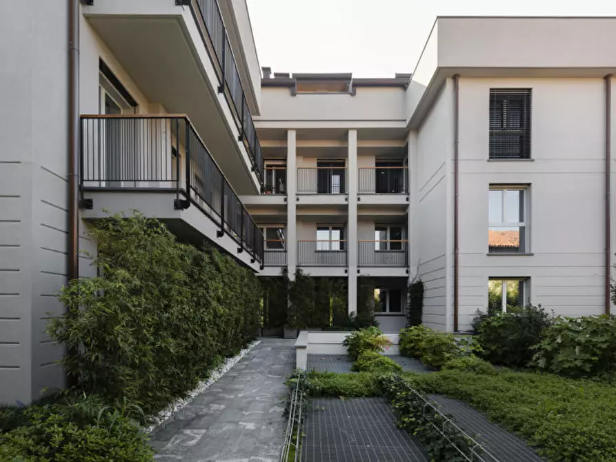 Immagine 2 di Appartamento in vendita  in piazza visconti 13 a Rho
