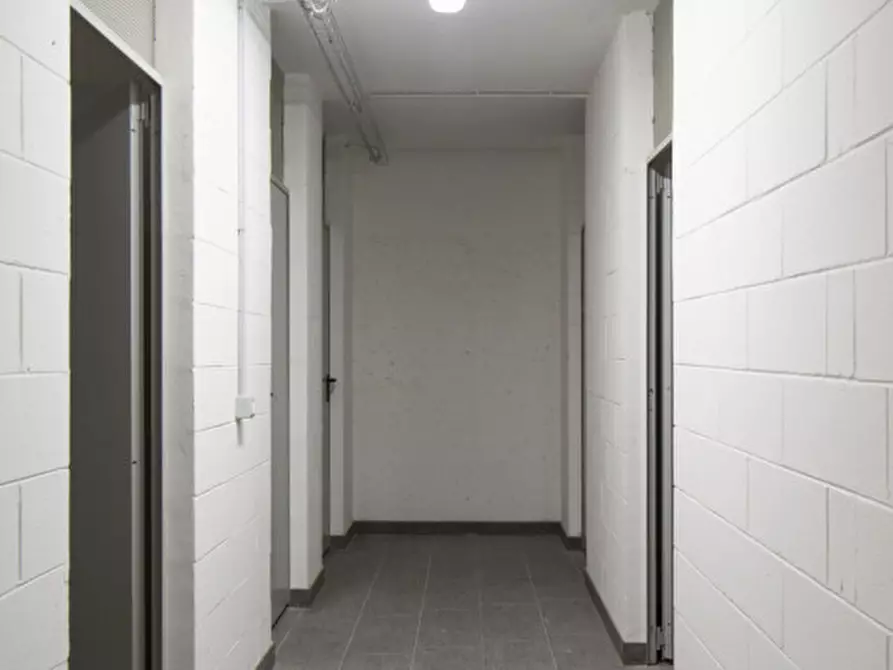 Immagine 16 di Appartamento in vendita  in piazza visconti 13 a Rho