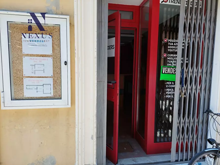 Immagine 20 di Ufficio in vendita  in Corso Giacomo Matteotti 42 a Fano