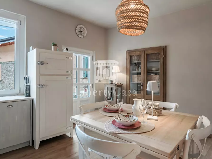 Immagine 4 di Casa indipendente in vendita  in Via del partigiano a Gargnano