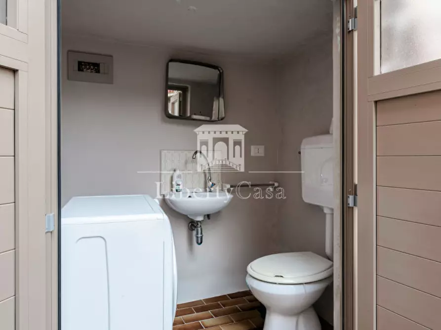 Immagine 18 di Casa indipendente in vendita  in Via del partigiano a Gargnano