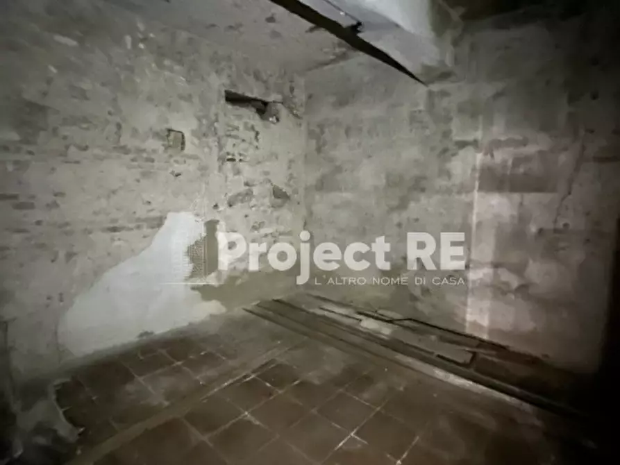 Immagine 2 di Magazzino in vendita  in Via Cattolica dei Greci a Reggio Di Calabria