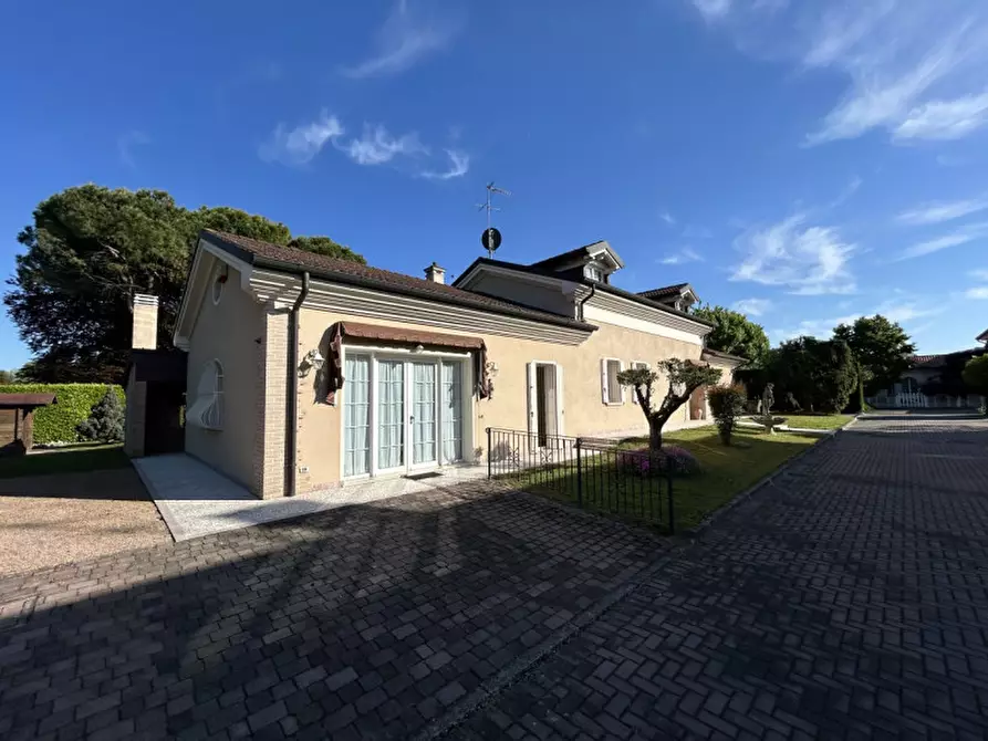 Immagine 33 di Villa in vendita  in Via Vivaldi a Selvazzano Dentro