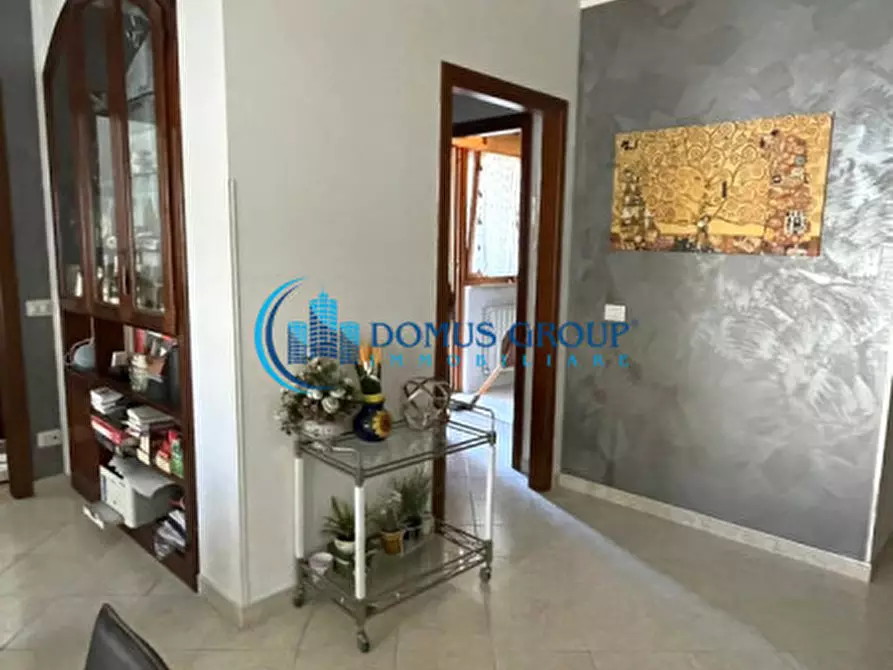 Immagine 3 di Appartamento in vendita  in Via Cusino a Roma