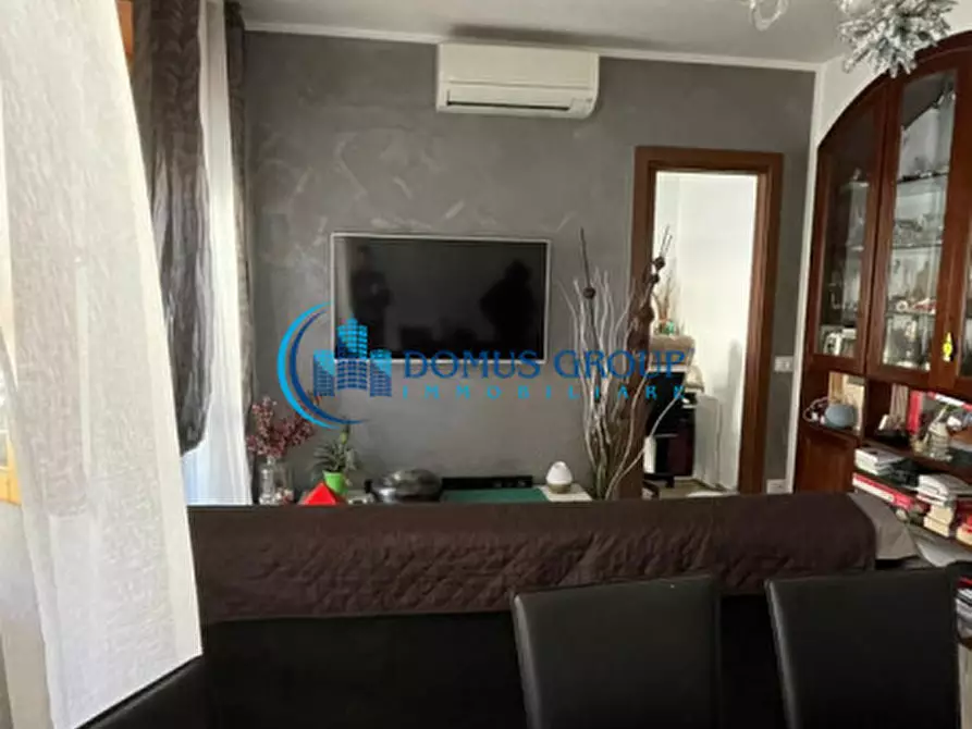 Immagine 5 di Appartamento in vendita  in Via Cusino a Roma