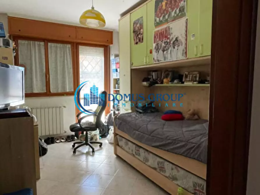Immagine 21 di Appartamento in vendita  in Via Cusino a Roma