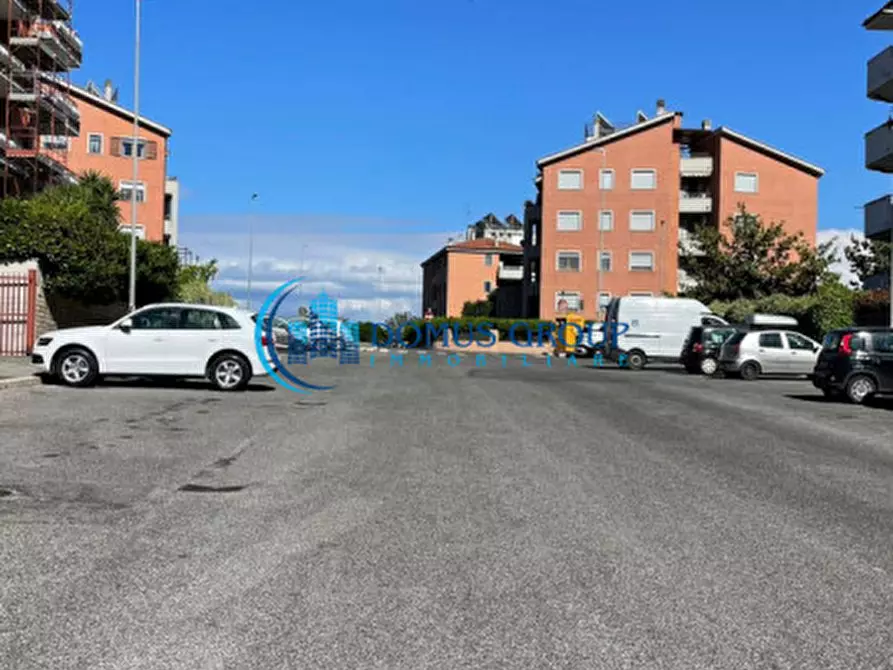 Immagine 30 di Appartamento in vendita  in Via Cusino a Roma