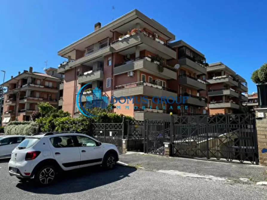 Immagine 33 di Appartamento in vendita  in Via Cusino a Roma