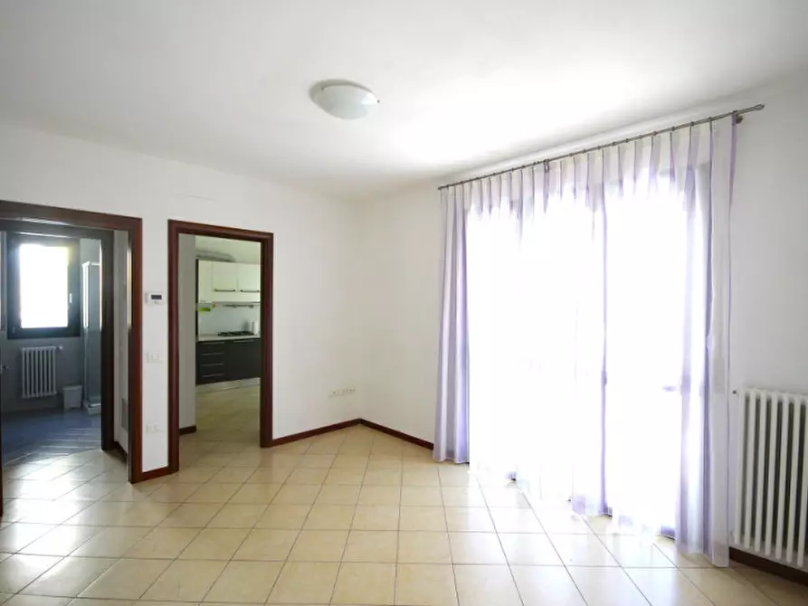 Immagine 3 di Appartamento in vendita  in viale Matera a Riccione