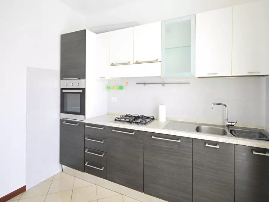 Immagine 8 di Appartamento in vendita  in viale Matera a Riccione