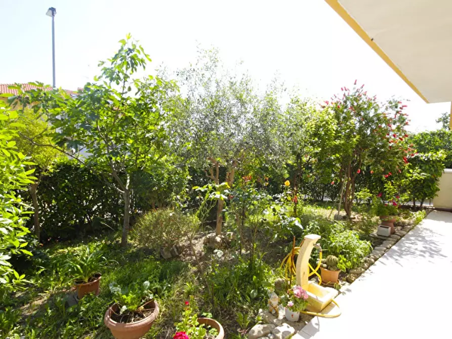 Immagine 16 di Appartamento in vendita  in viale Matera a Riccione