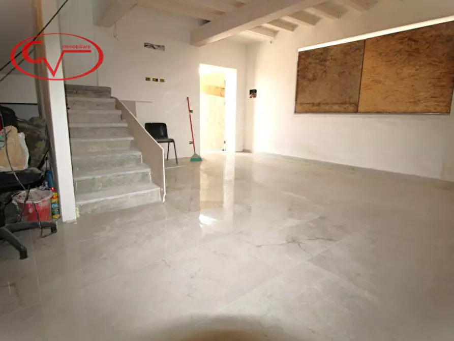 Immagine 2 di Villetta a schiera in vendita  in Via Piave a Montevarchi