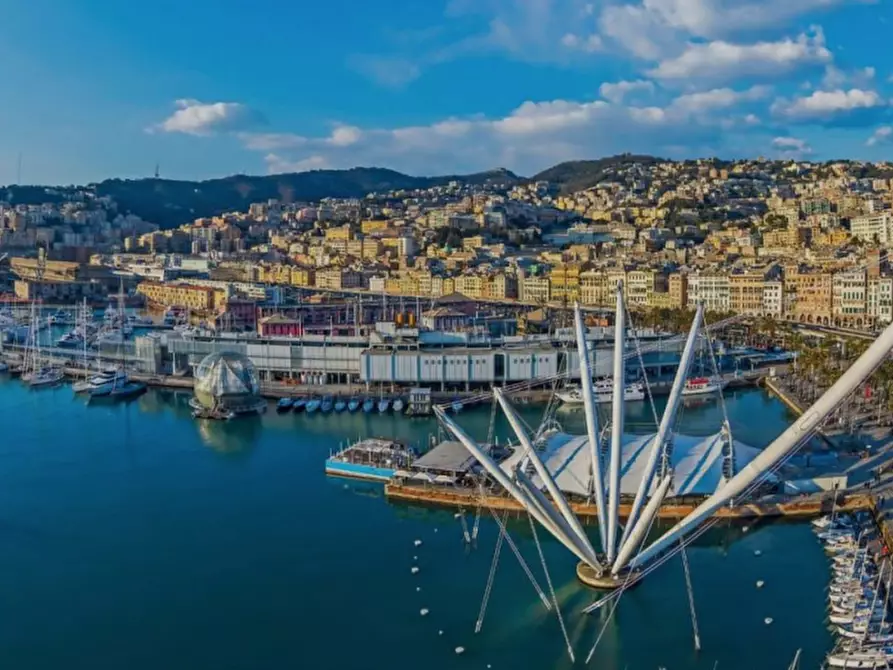 Immagine 8 di Appartamento in vendita  in VIA SOTTORIPA a Genova