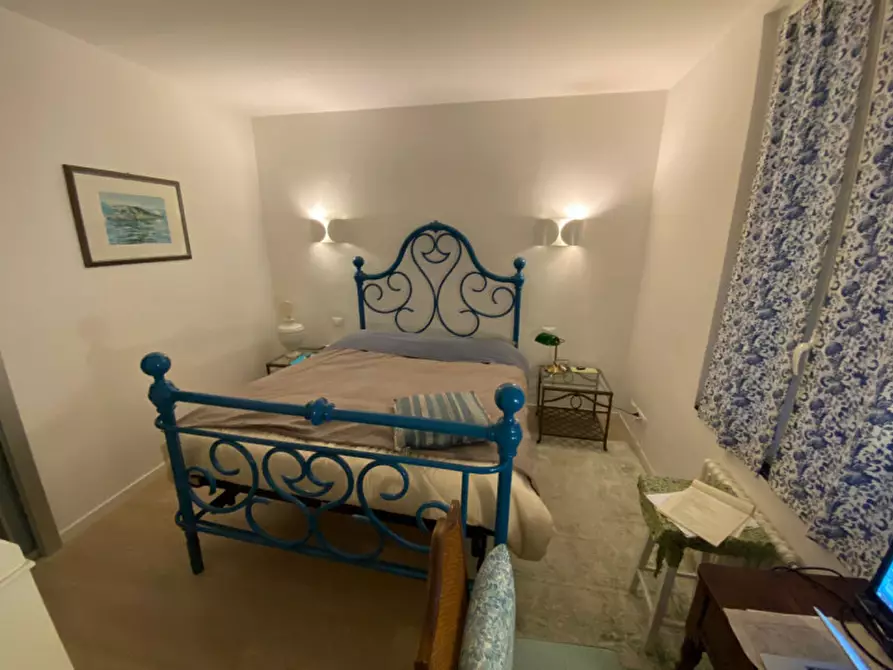 Immagine 10 di Appartamento in vendita  in VIA SOTTORIPA a Genova