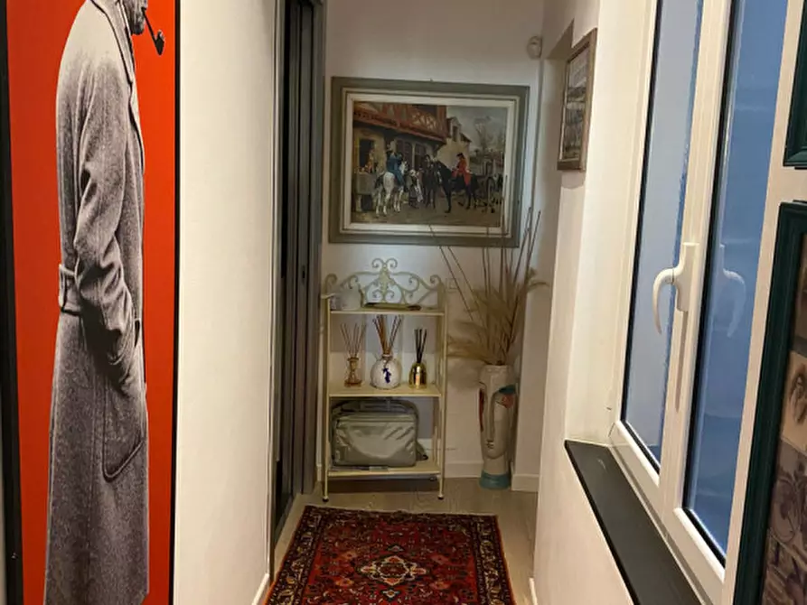 Immagine 11 di Appartamento in vendita  in VIA SOTTORIPA a Genova