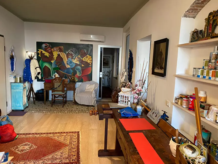 Immagine 13 di Appartamento in vendita  in VIA SOTTORIPA a Genova