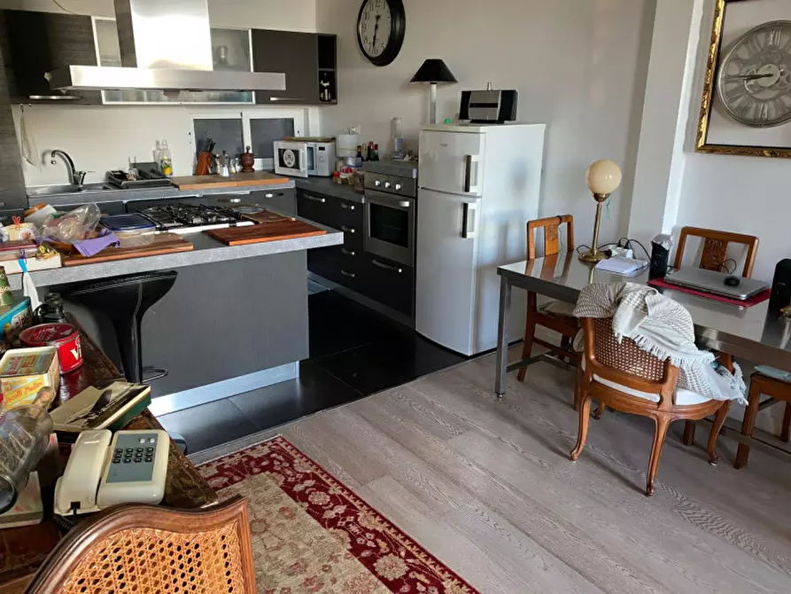 Immagine 17 di Appartamento in vendita  in VIA SOTTORIPA a Genova