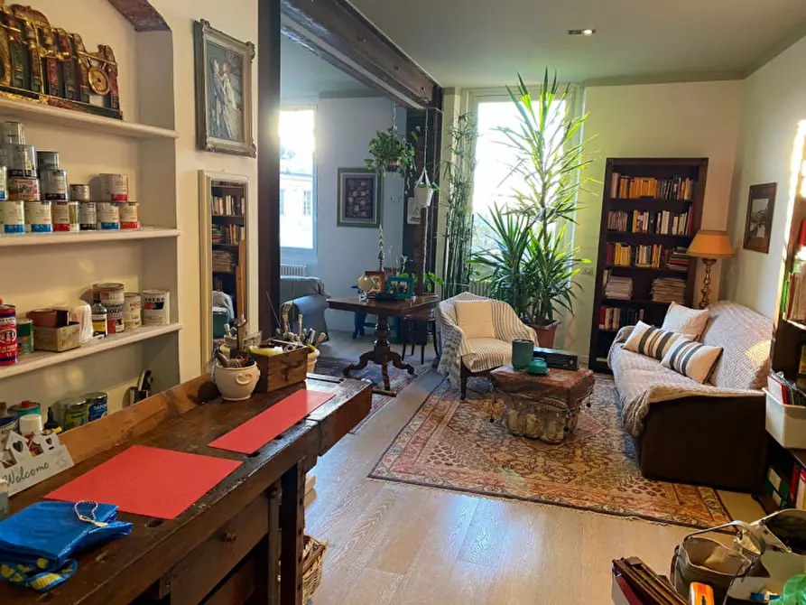 Immagine 18 di Appartamento in vendita  in VIA SOTTORIPA a Genova