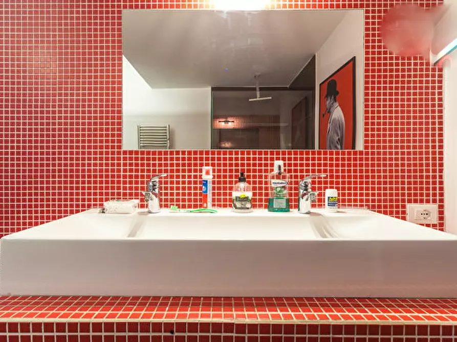 Immagine 20 di Appartamento in vendita  in VIA SOTTORIPA a Genova