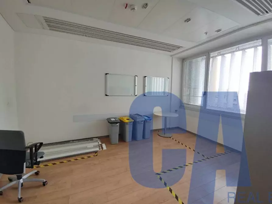 Immagine 8 di Ufficio in affitto  in VIA CAMPANIA a Monza