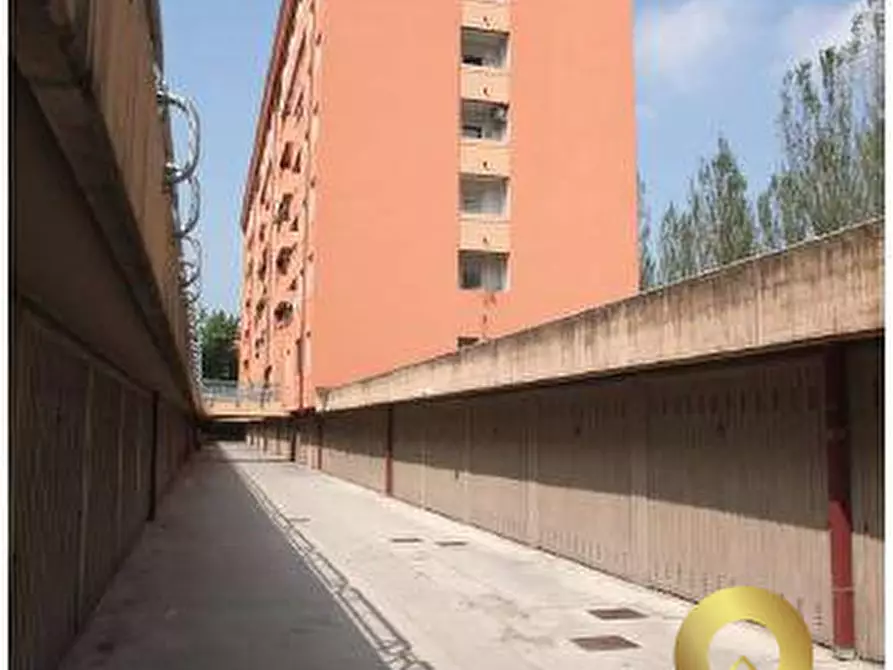 Immagine 8 di Garage in vendita  in Via giulio natta 4 vicenza a Vicenza