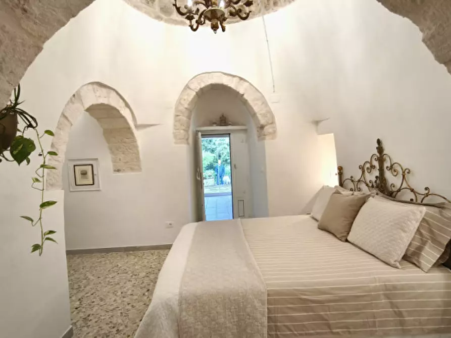 Immagine 24 di Rustico / casale in vendita  a Martina Franca