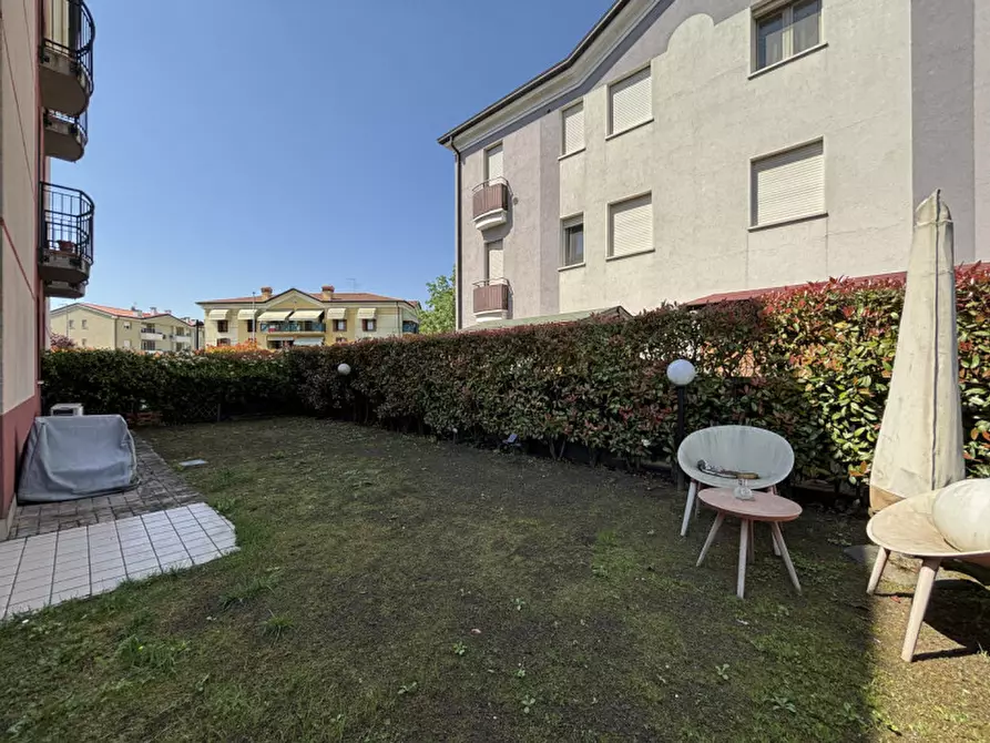 Immagine 12 di Appartamento in vendita  in Vicolo Giotto a Creazzo