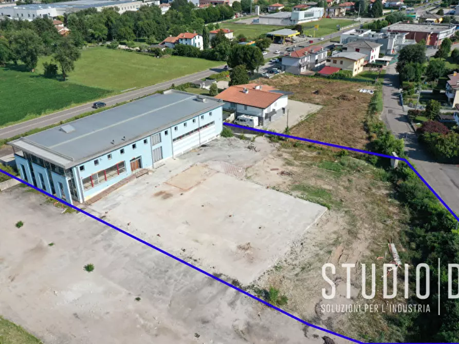 Immagine 3 di Negozio in vendita  a Malo