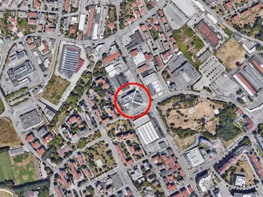 Immagine 19 di Negozio in vendita  in Viale Francesco Crispi, 36100 Vicenza VI, Italia a Vicenza