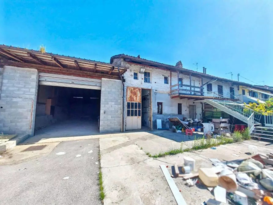 Immagine 1 di Capannone industriale in vendita  in Via di Borgata Campagnino, Carignano TO, Italia a Carignano