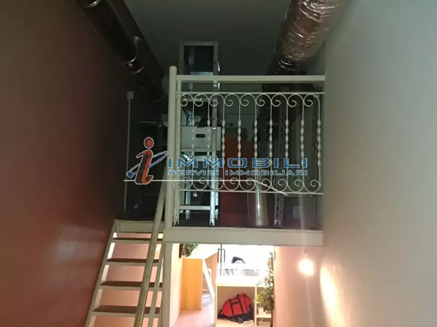 Immagine 7 di Negozio in affitto  in VIALE ABRUZZI a Milano