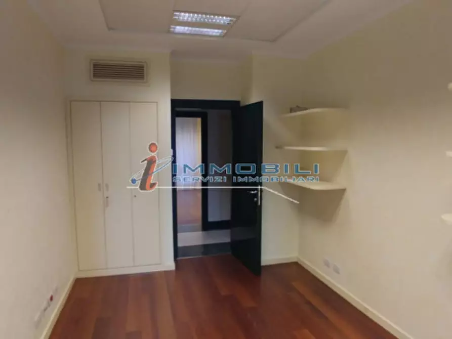 Immagine 4 di Ufficio in affitto  in VIA SENATO a Milano