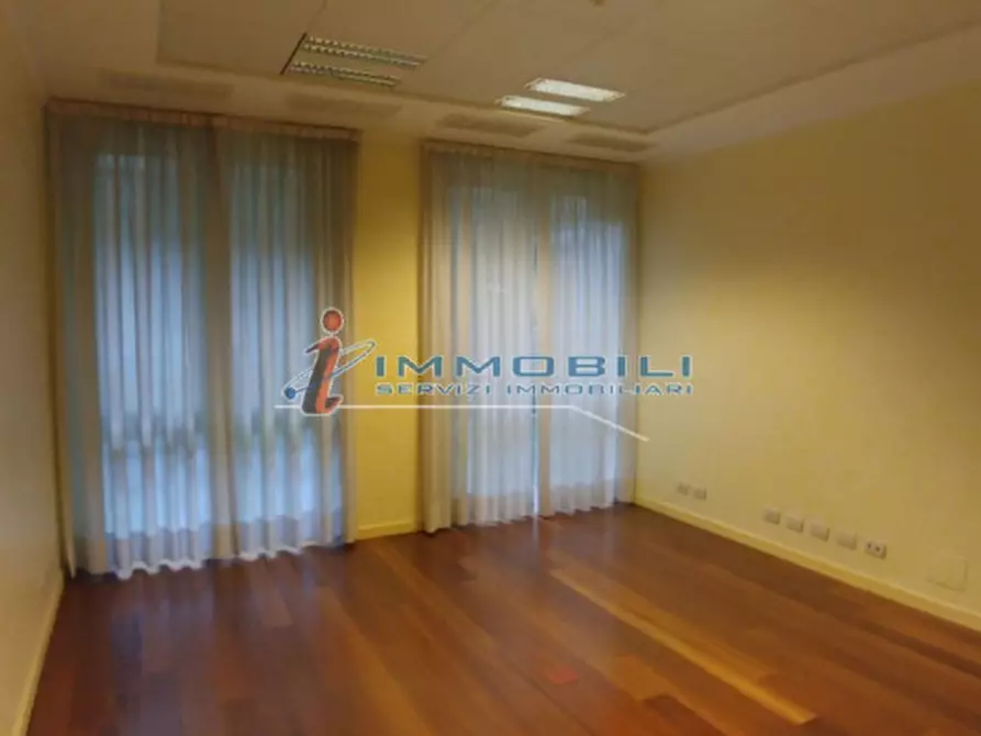 Immagine 7 di Ufficio in affitto  in VIA SENATO a Milano