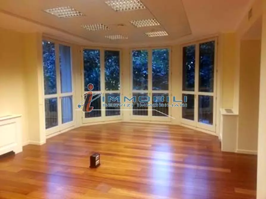 Immagine 24 di Ufficio in affitto  in VIA SENATO a Milano