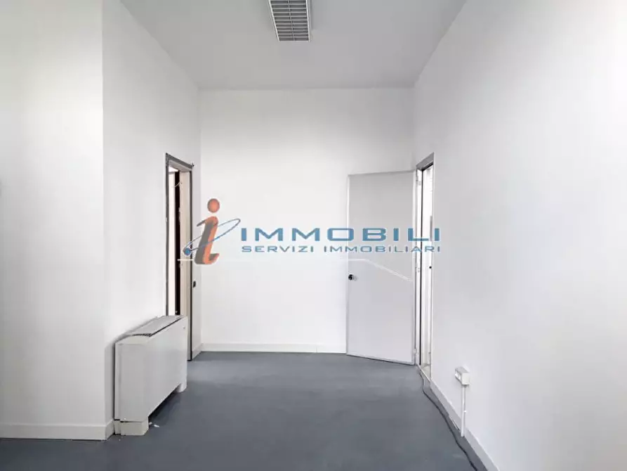 Immagine 2 di Ufficio in affitto  in VIA MECENATE a Milano