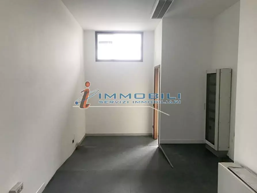 Immagine 3 di Ufficio in affitto  in VIA MECENATE a Milano