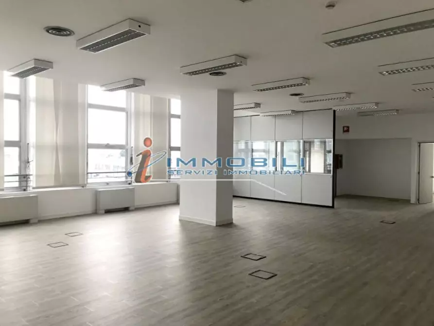 Immagine 6 di Ufficio in affitto  in VIA MECENATE a Milano