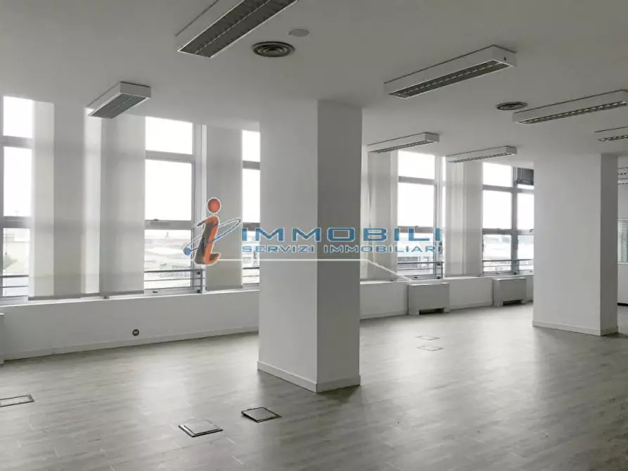 Immagine 8 di Ufficio in affitto  in VIA MECENATE a Milano