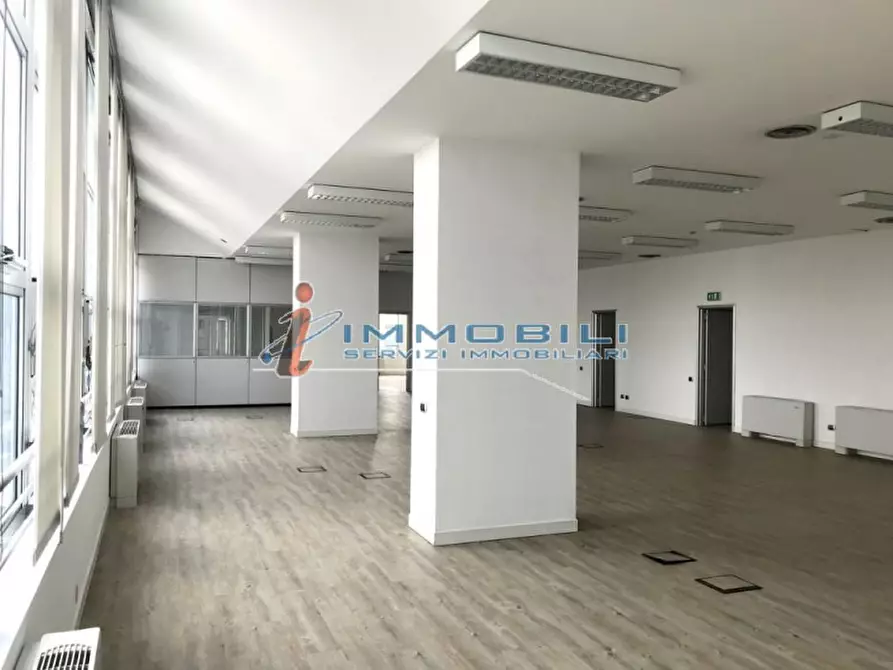Immagine 9 di Ufficio in affitto  in VIA MECENATE a Milano
