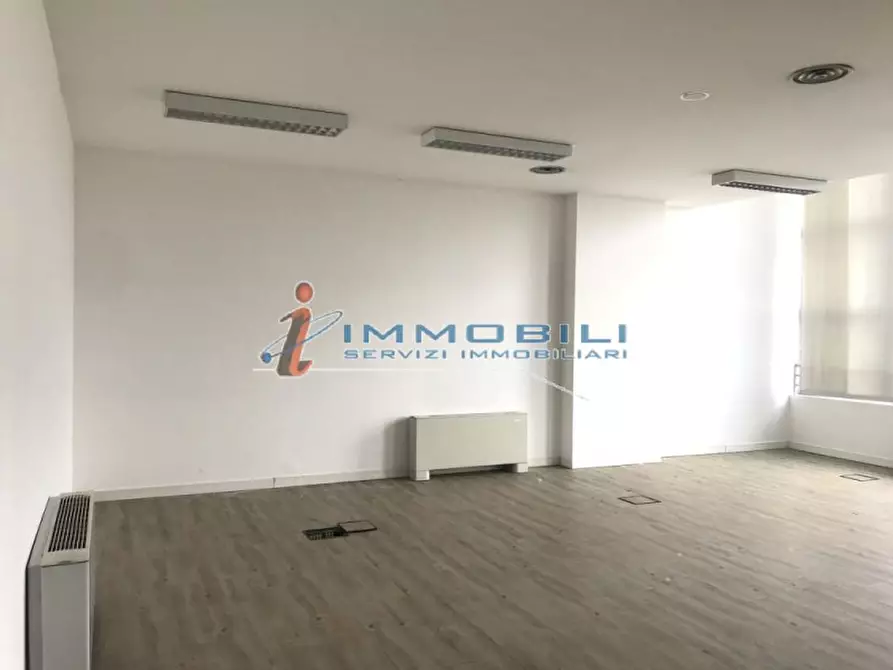 Immagine 16 di Ufficio in affitto  in VIA MECENATE a Milano