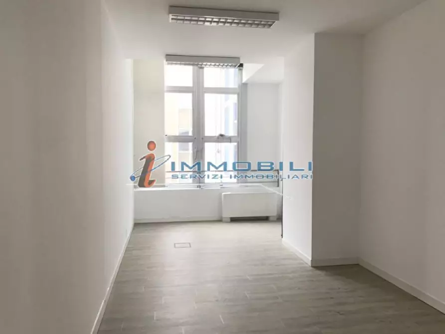 Immagine 21 di Ufficio in affitto  in VIA MECENATE a Milano