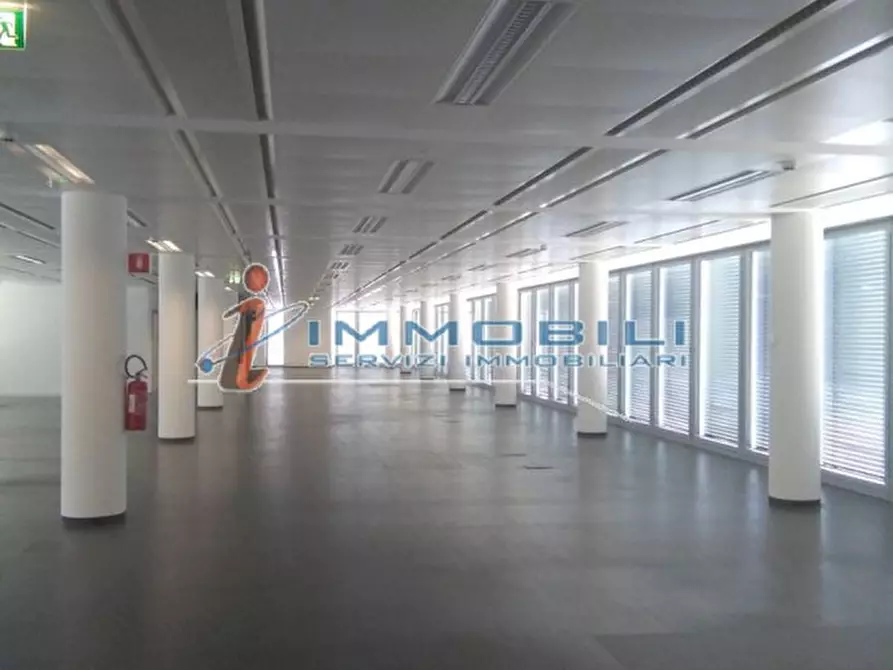 Immagine 4 di Ufficio in affitto  in VIA ANNA MARIA MOZZONI a Milano