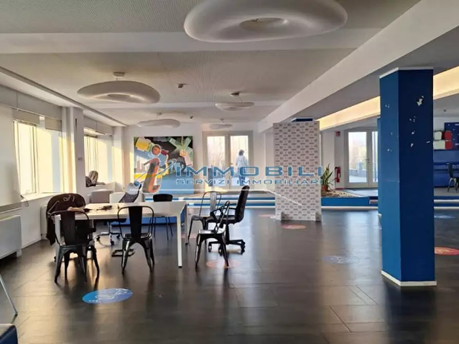 Immagine 3 di Ufficio in affitto  in VIALE MONZA a Milano