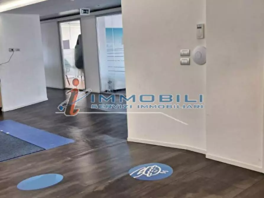 Immagine 1 di Ufficio in affitto  in VIALE MONZA a Milano