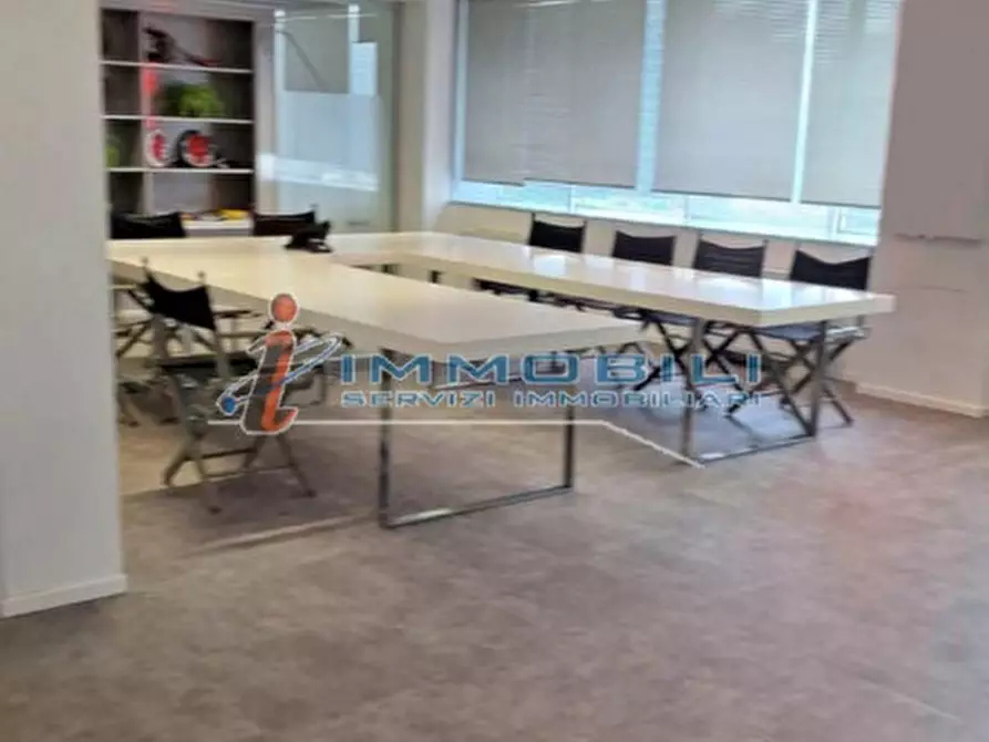 Immagine 23 di Ufficio in affitto  in VIALE MONZA a Milano