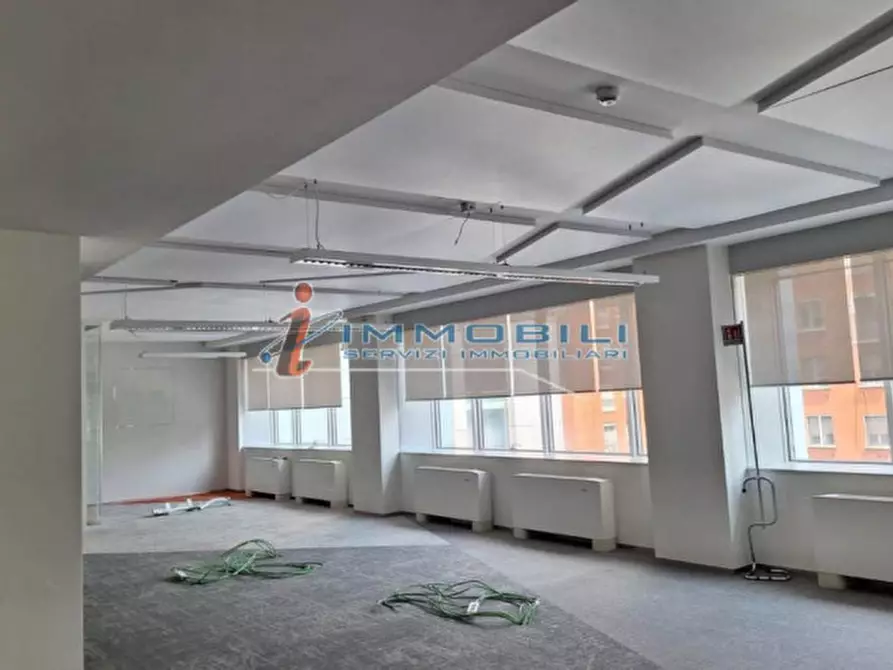 Immagine 6 di Ufficio in affitto  in VIALE MONZA a Milano